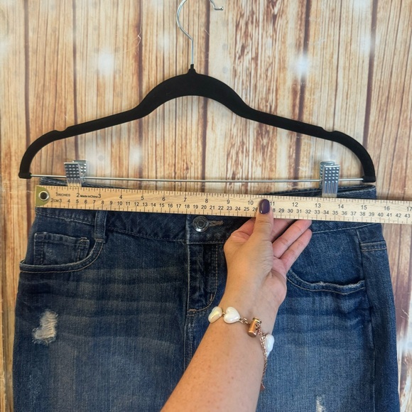 Apt. 9 Women’s Blue Denim Distressed Mini Jean Skirt Size 8 - Picture 5 of 7